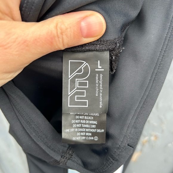 P.E Nation Set Position Leggings, Large - Picture 13 of 14